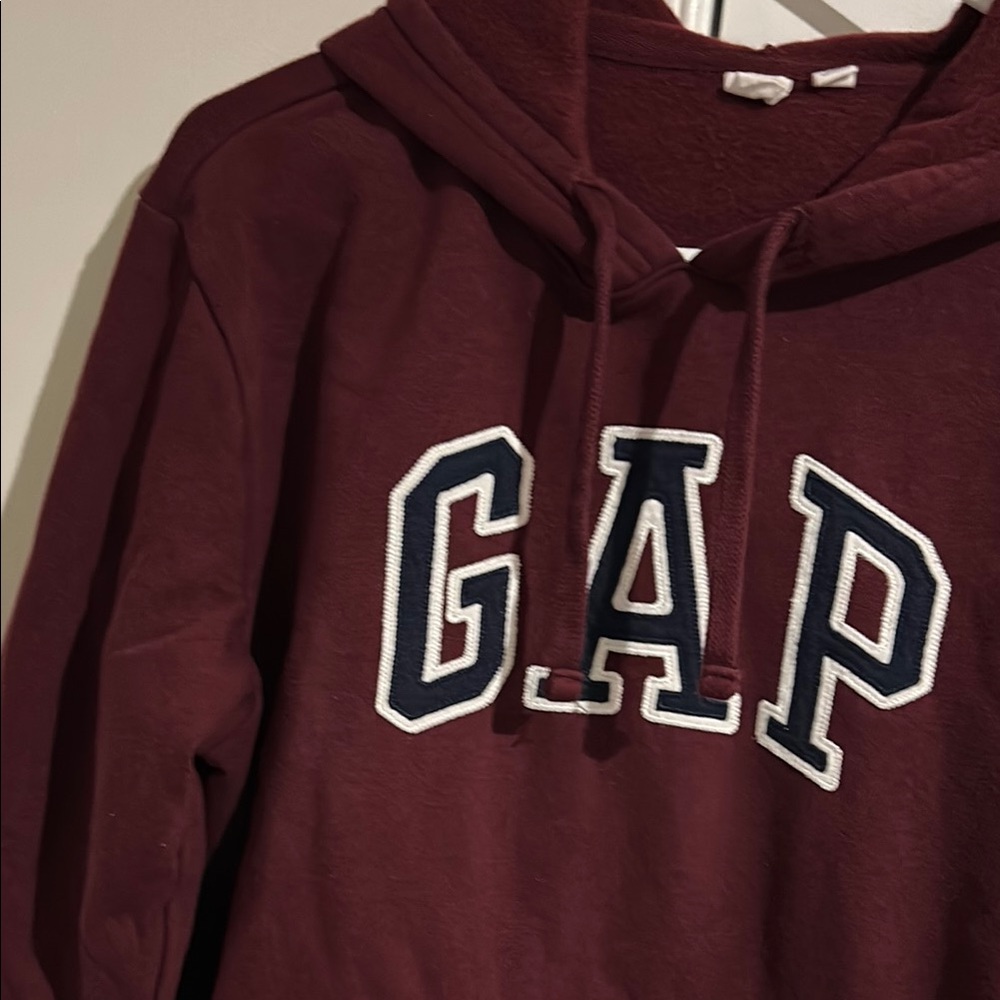 Gap sweatshirt
